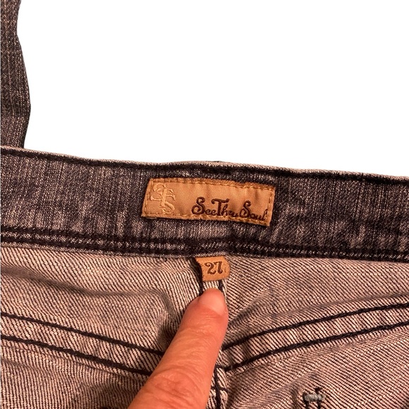 See Thru Soul Women’s Jeans, Size 27 - Picture 7 of 8